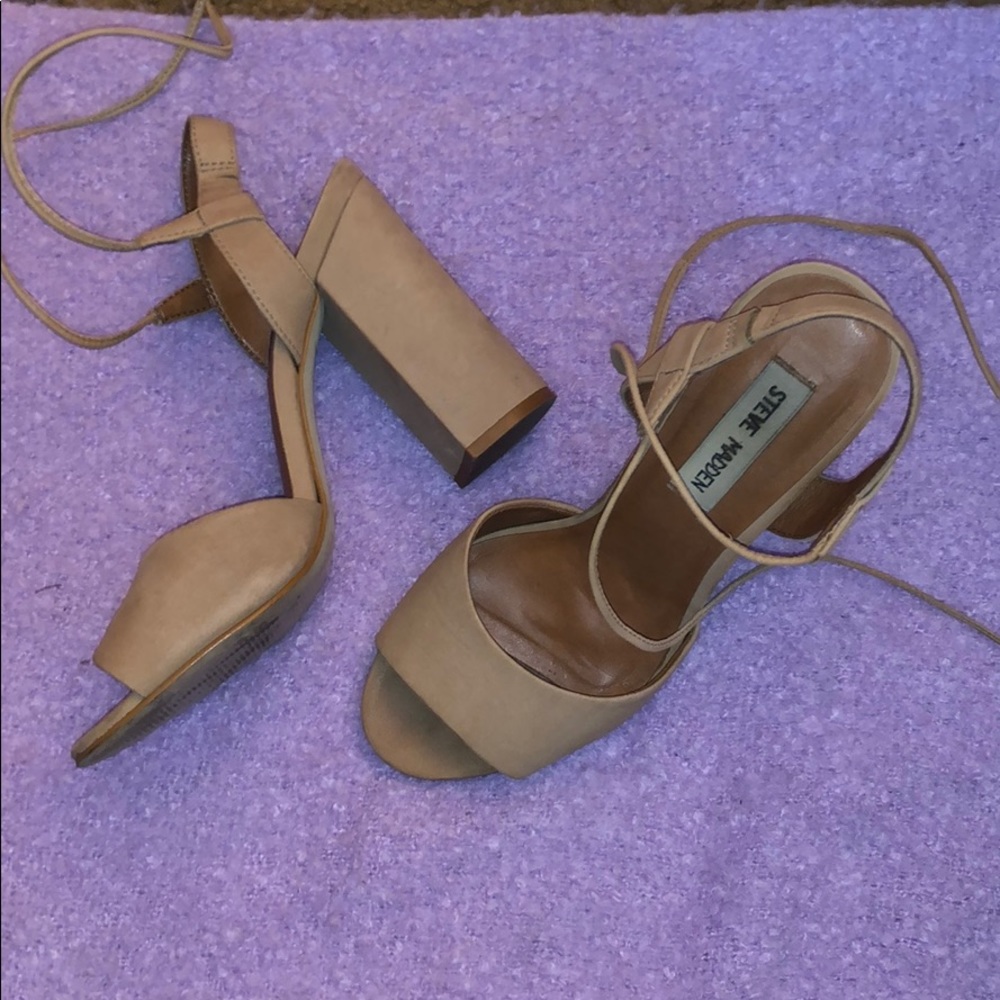 Steve Madden nude lace up heels